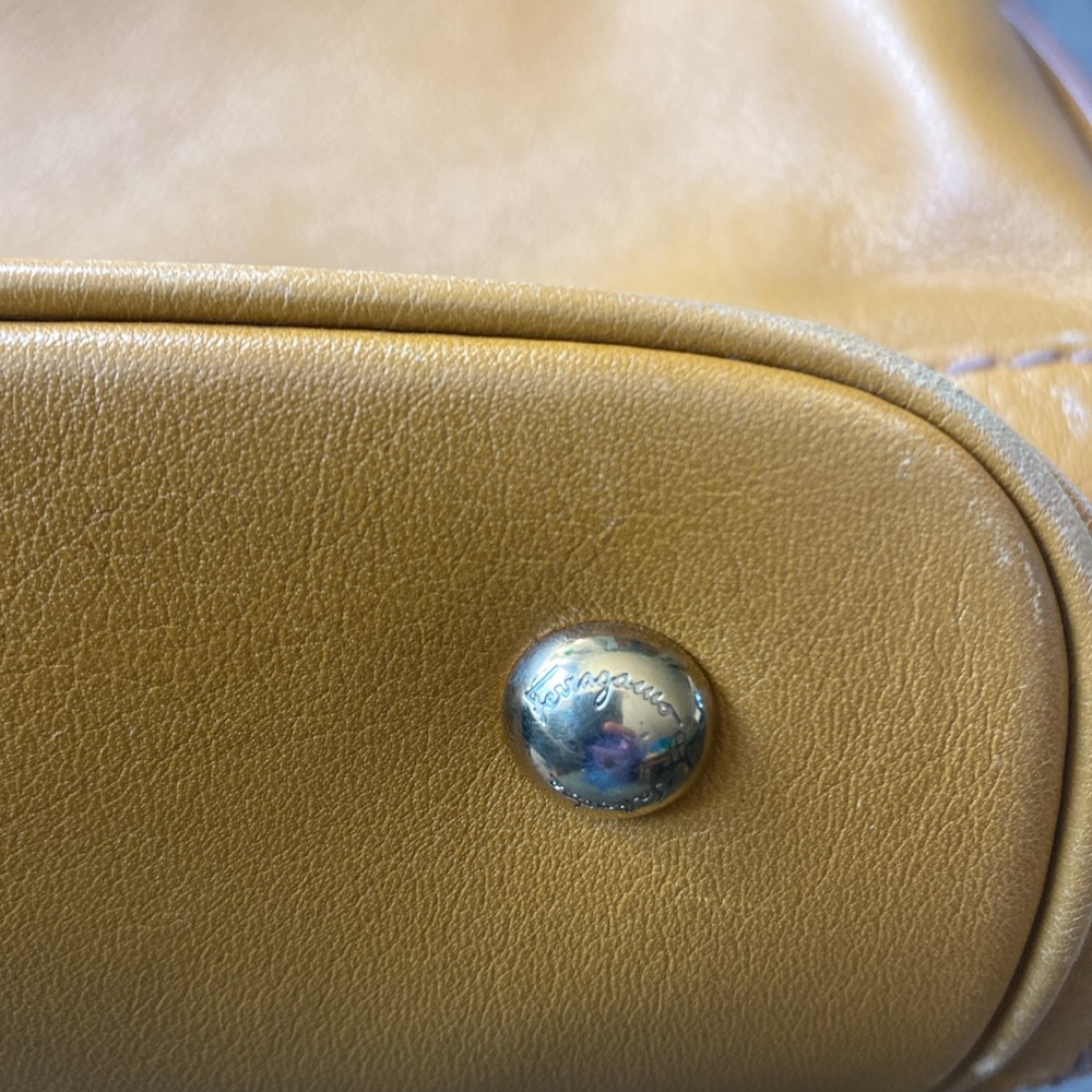 Salvatore Ferragamo shoulder bag - Picture 11 of 13